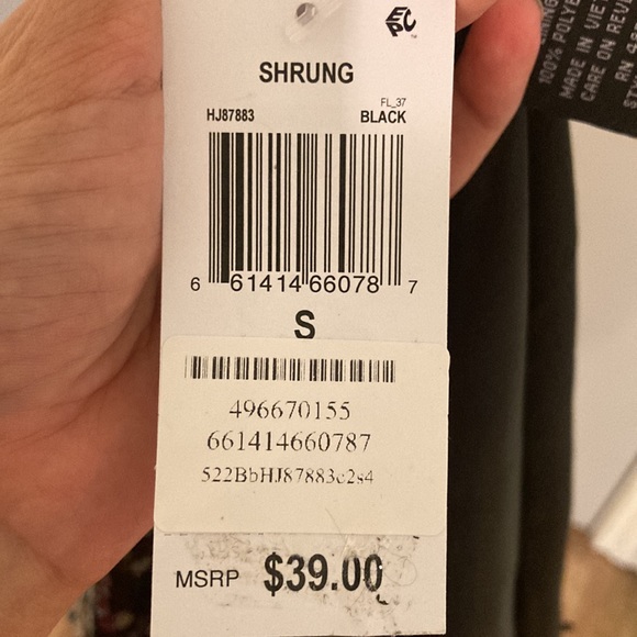 Tweeze me Black sequin shrug / cape NWT - Picture 5 of 5